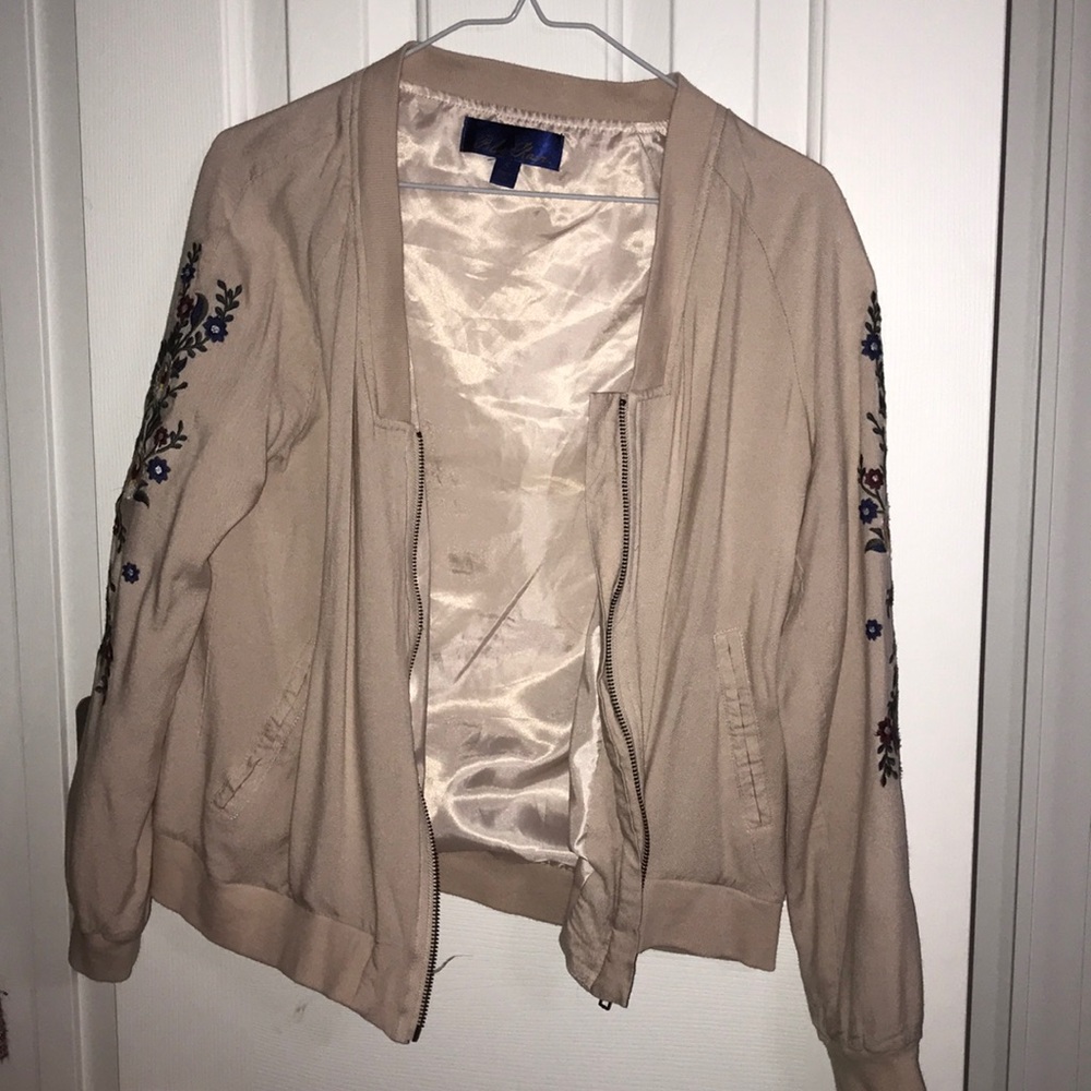 Boutique flower bomber
